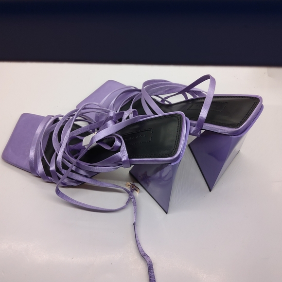 TopShop Rio Strappy High Heel Sandals in Lilac - Picture 4 of 8